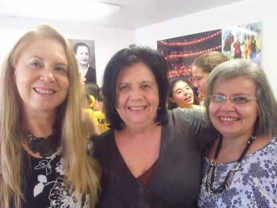 Herminia com mais duas autoras